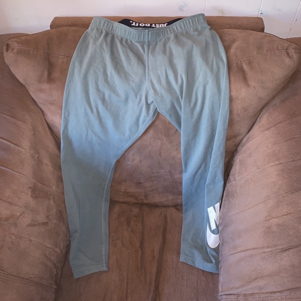 Nike leggings
